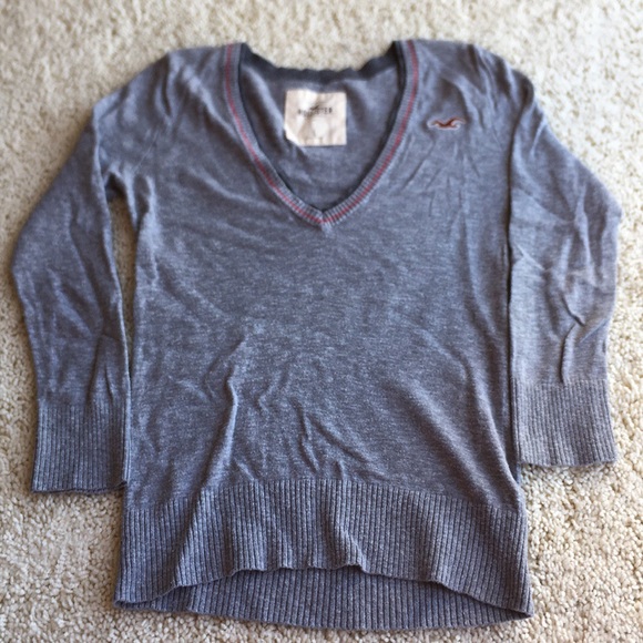 Hollister V-Neck Sweater - Picture 5 of 5